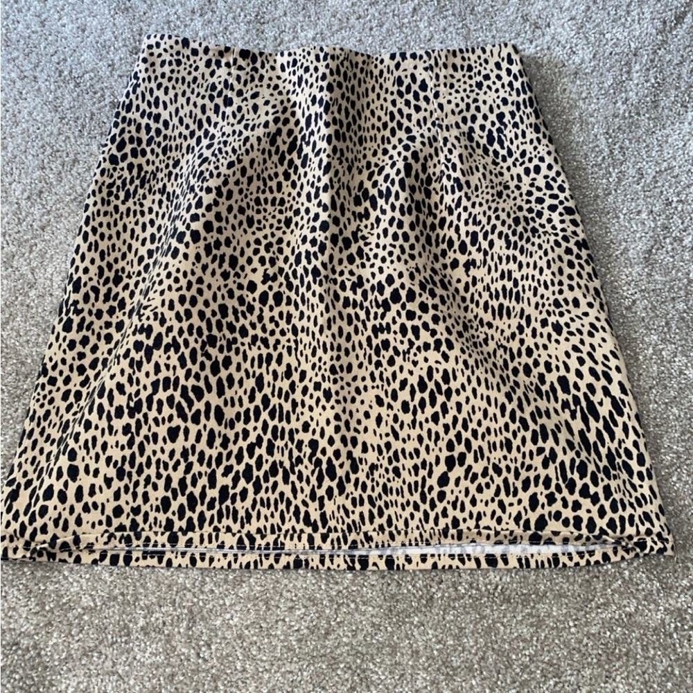 Brandy Melville Cheetah Print Skirt